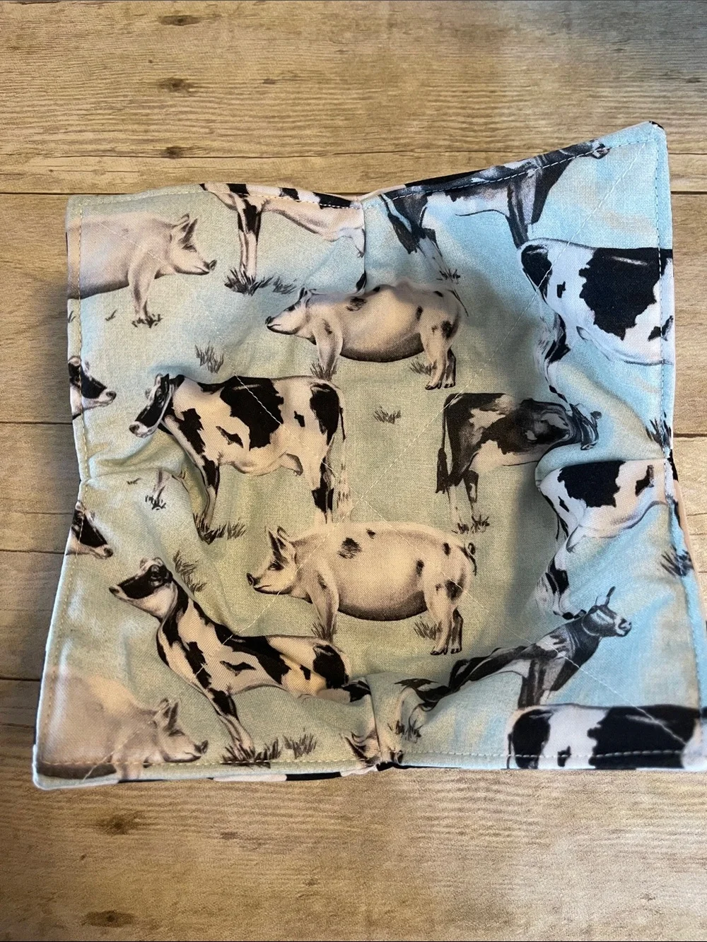 Microwave Bowl Cozy Farm/Cows/Pigs Reversible